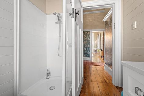 Photo of property in 260-262 High Street North, Carterton, 5713