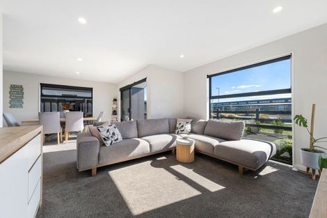 Photo of property in 37 Upham Lane, Rolleston, 7615