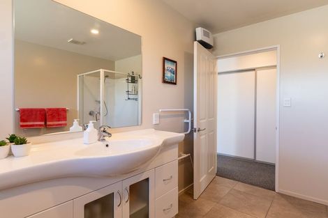 Photo of property in 10 Rhoboro Road, Twizel, 7901