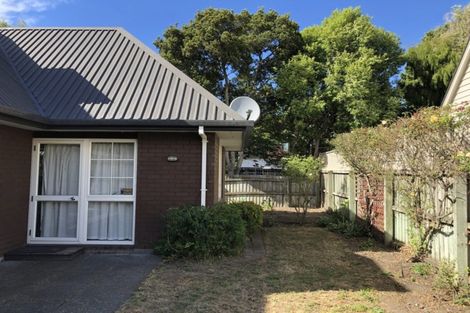 Photo of property in 70a Straven Road, Fendalton, Christchurch, 8014
