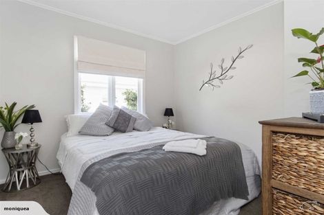 Photo of property in 521a Devonport Road, Tauranga South, Tauranga, 3112