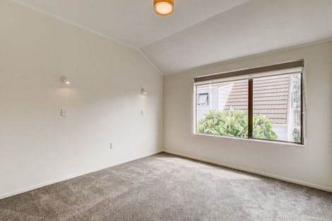 Photo of property in 2/13 Mana Esplanade, Paremata, Porirua, 5026