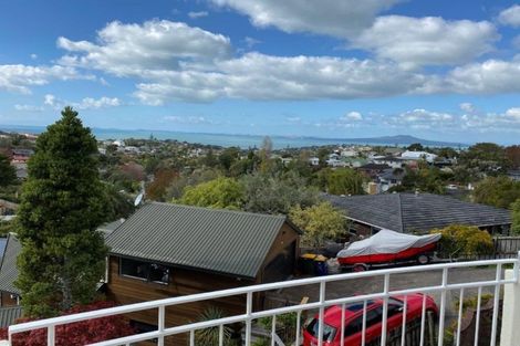 Photo of property in 1/433a East Coast Road, Mairangi Bay, Auckland, 0630
