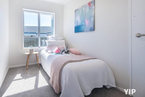 Photo of property in 12 Maraval Crescent, Grenada Village, Wellington, 6037