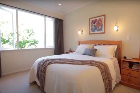 Photo of property in 100 Roberts Road, Te Atatu South, Auckland, 0610