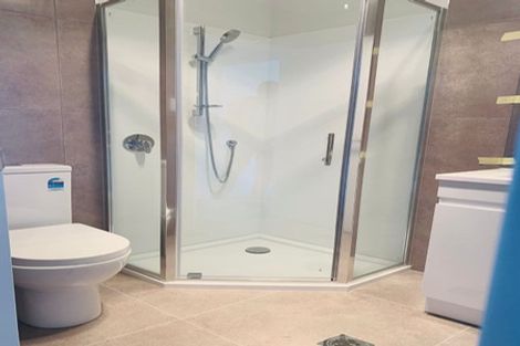 Photo of property in 7/6 South Pacific Place, Henderson, Auckland, 0612