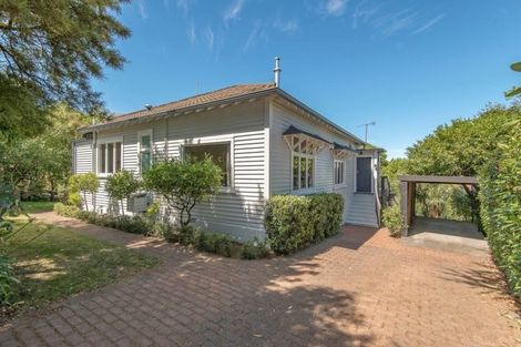 Photo of property in 96 Dyers Pass Road, Cashmere, Christchurch, 8022