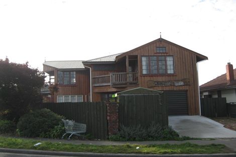 Photo of property in 5 Owles Terrace, New Brighton, Christchurch, 8061