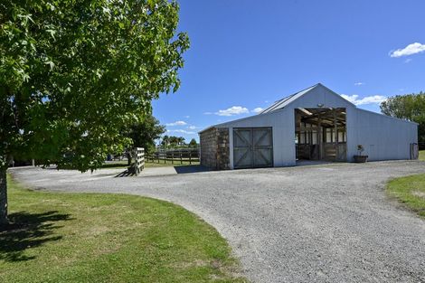 Photo of property in 13 Trotting Course Drive, Kumeu, 0891