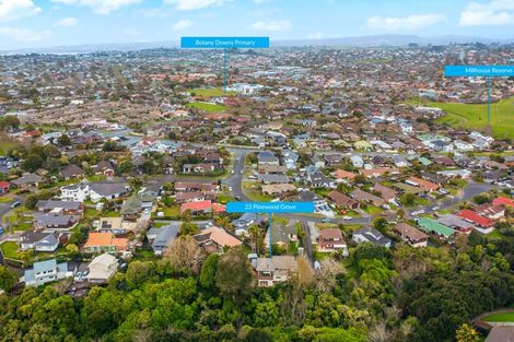 Photo of property in 23 Pinewood Grove, Botany Downs, Auckland, 2010