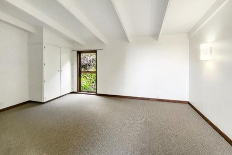 Photo of property in 5a Seapoint Road, Bluff Hill, Napier, 4110