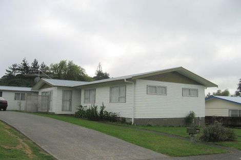 Photo of property in 9 Woolwich Close, Whitby, Porirua, 5024