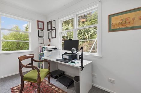 Photo of property in 36 Miles Crescent, Newlands, Wellington, 6037