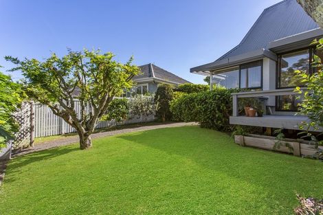 Photo of property in 1c Blackett Crescent, Meadowbank, Auckland, 1072
