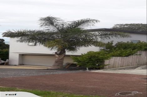 Photo of property in 30c Wade River Road, Stanmore Bay, Whangaparaoa, 0932