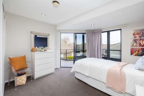 Photo of property in 15 Abingdon Court, Avonhead, Christchurch, 8042