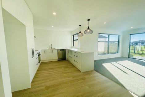 Photo of property in 4 Riroriro Lane, Halswell, Christchurch, 8025