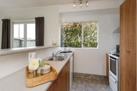 Photo of property in 32 Rutherford Drive, Waikanae Beach, Waikanae, 5036