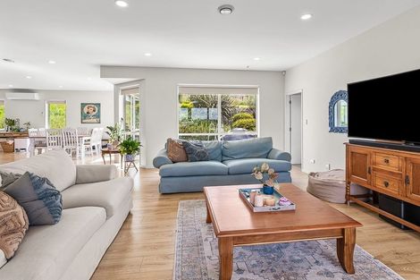 Photo of property in 15 Mcintosh Drive, Pokeno, 2471