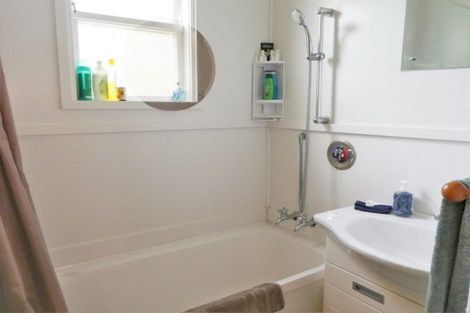 Photo of property in 128 Queen Street, Westport, 7825