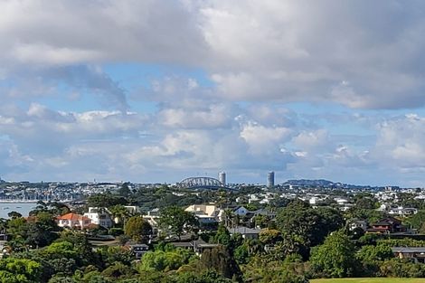 Photo of property in 103 Exmouth Road, Northcote, Auckland, 0627