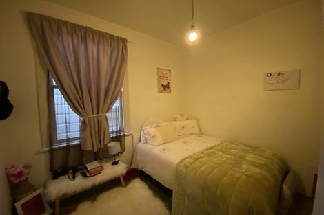 Photo of property in 36 Rolleston Street, Mount Cook, Wellington, 6021