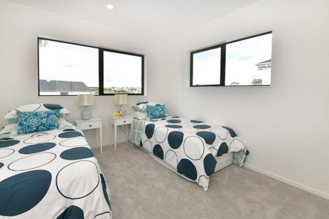 Photo of property in 46 Resolution Drive, Gulf Harbour, Whangaparaoa, 0930