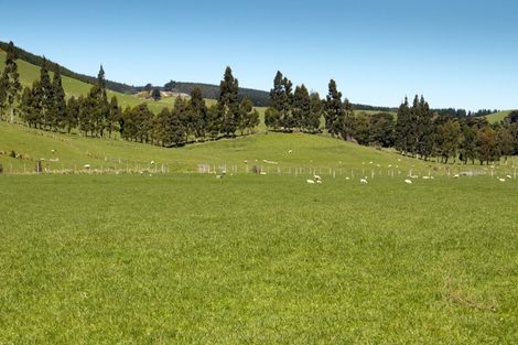 Photo of property in 125-127 Bell Road, Waiwhetu, Lower Hutt, 5010