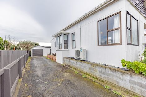 Photo of property in 9 Manuka Street, Castlecliff, Whanganui, 4501