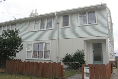 Photo of property in 42 Raukawa Street, Strathmore Park, Wellington, 6022