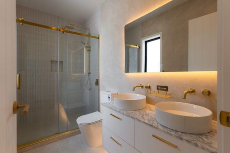 Photo of property in 4a Daphne Street, Kelston, Auckland, 0602