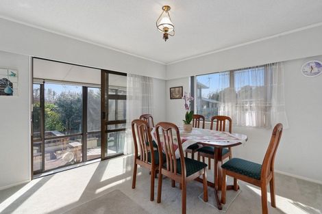 Photo of property in 2 Ngahere Street, Inglewood, 4330