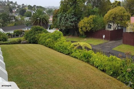 Photo of property in 1/58 Girrahween Drive, Totara Vale, Auckland, 0629