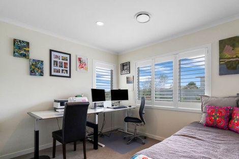 Photo of property in 11 Byron Brown Place, Otaki Beach, Otaki, 5512