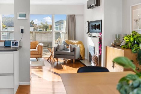 Photo of property in 1 Waipani Road, Te Atatu Peninsula, Auckland, 0610