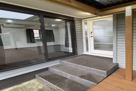 Photo of property in 19 Blake Road, Mangere East, Auckland, 2024