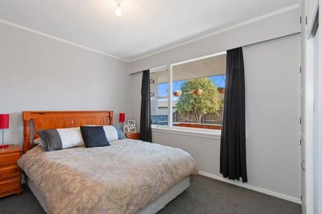 Photo of property in 2/182 Bowhill Road, New Brighton, Christchurch, 8083