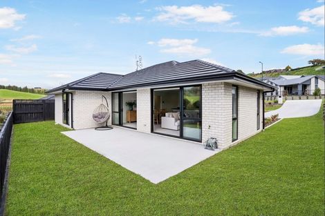 Photo of property in 19 Hayward Place, Ohauiti, Tauranga, 3112