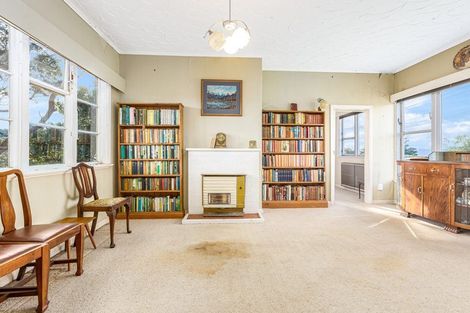 Photo of property in 131 Nevay Road, Miramar, Wellington, 6022