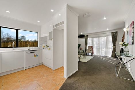 Photo of property in 16/2 Arawa Street, New Lynn, Auckland, 0600