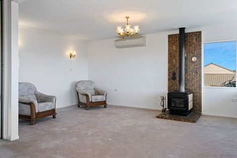 Photo of property in 23 Hammersmith Street, Richmond Heights, Taupo, 3330