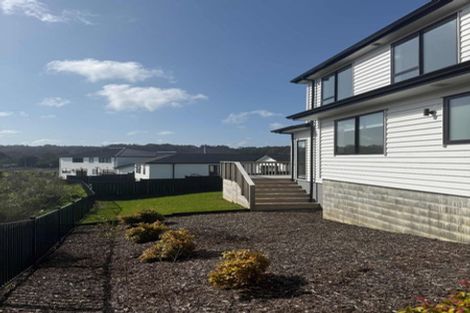 Photo of property in 13 Katote Avenue, Swanson, Auckland, 0614