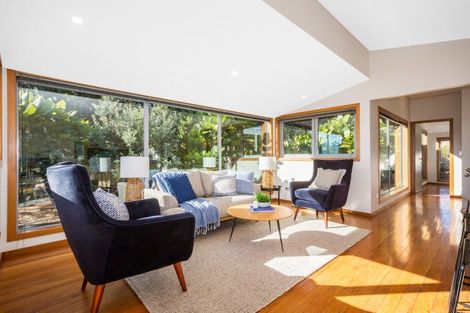 Photo of property in 7a Sunset Parade, Plimmerton, Porirua, 5026