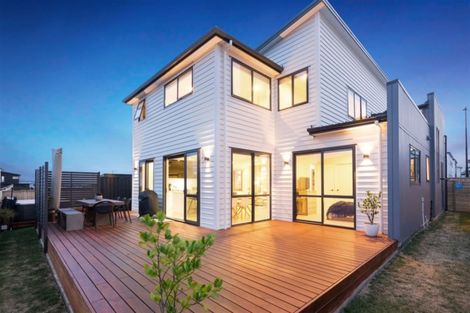 Photo of property in 21 Craigs Way, Hobsonville, Auckland, 0616