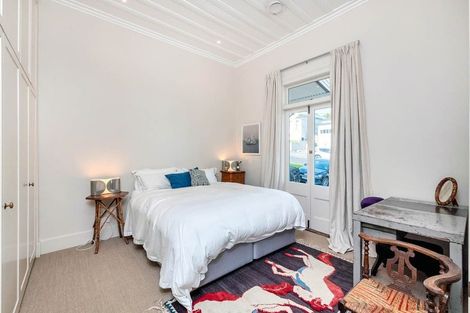 Photo of property in 19 New Bond Street, Kingsland, Auckland, 1021