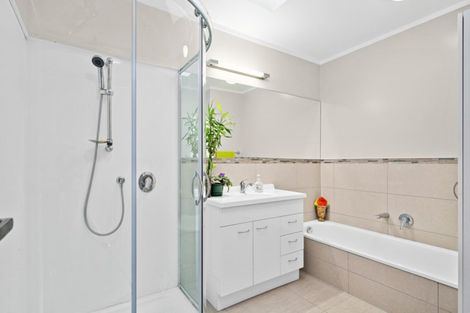 Photo of property in 120 Fordyce Road, Parakai, Helensville, 0874