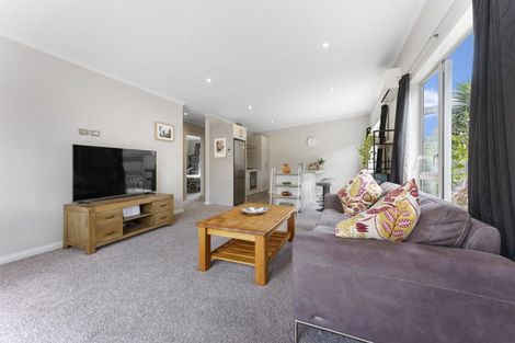 Photo of property in 6a Chelwood Street, Takaro, Palmerston North, 4412