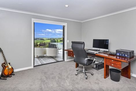 Photo of property in 1568 Old North Road, Helensville, 0875