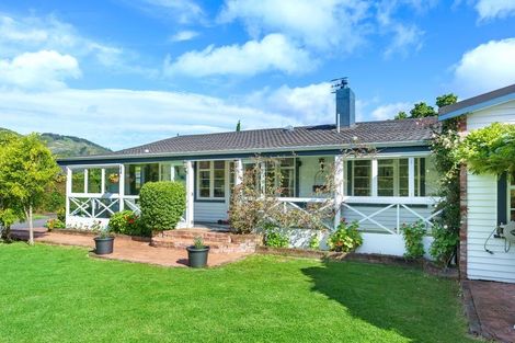 Photo of property in 430 Te Moana Road, Waikanae, 5036