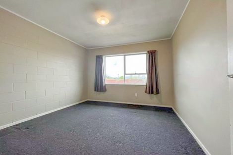 Photo of property in 112 Lynwood Road, New Lynn, Auckland, 0600